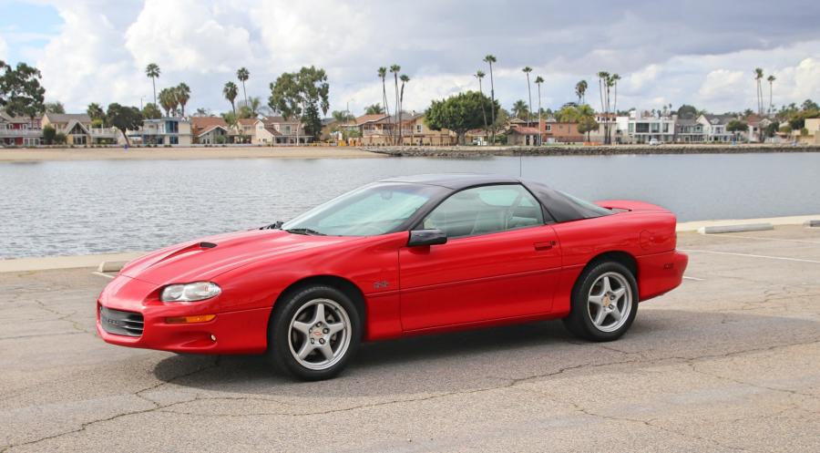  Chevrolet Camaro Z28 SS 1998 года  (фото 38 из 94)